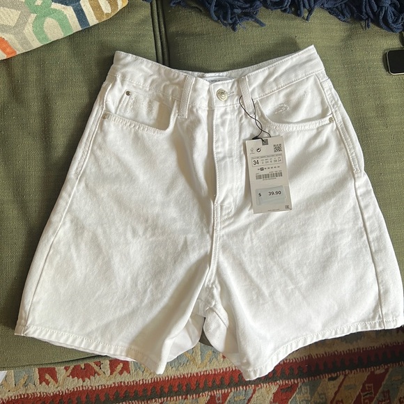 Zara Shorts Never Worn High Rise Zara White Short Poshmark